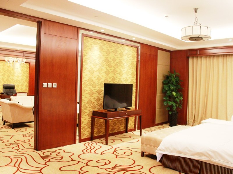 hotelPic