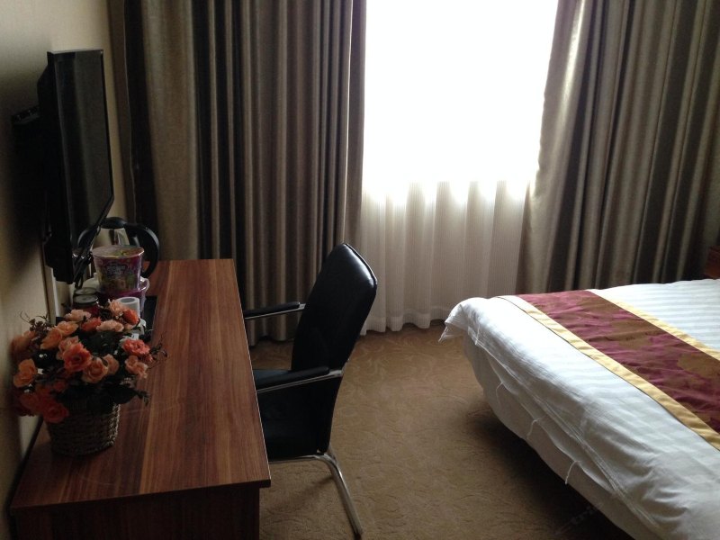 hotelPic