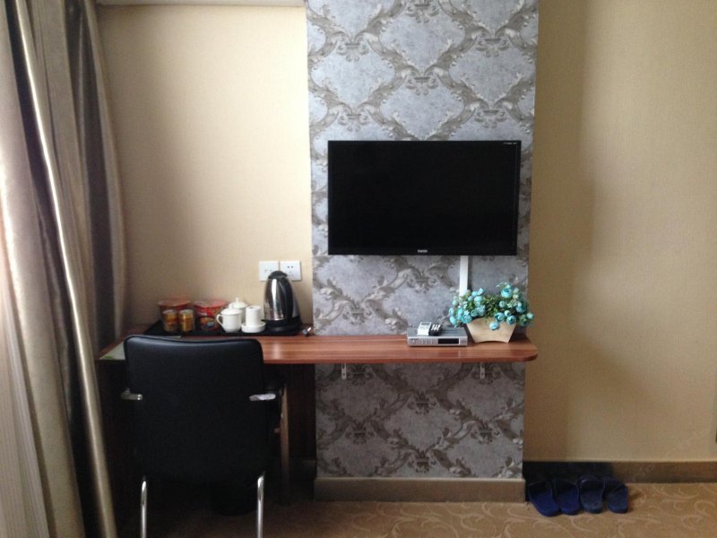 hotelPic
