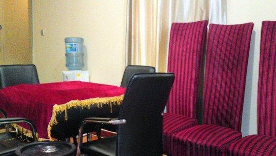 hotelPic