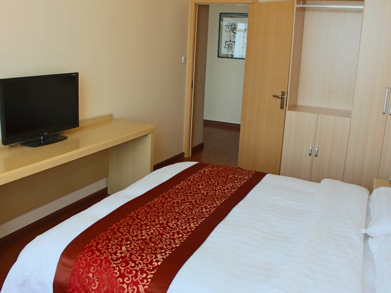 hotelPic