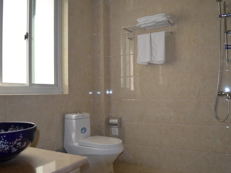 hotelPic