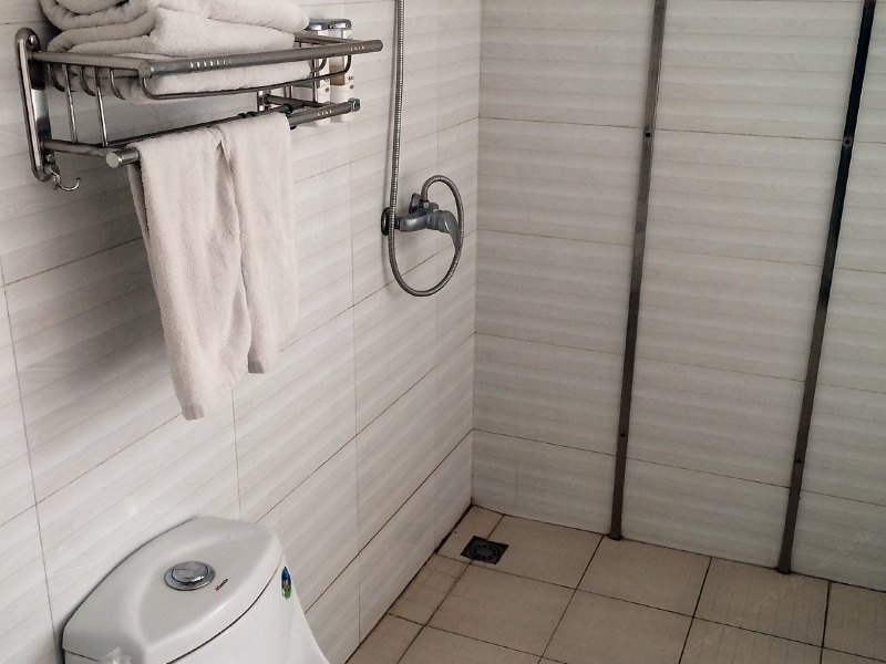hotelPic