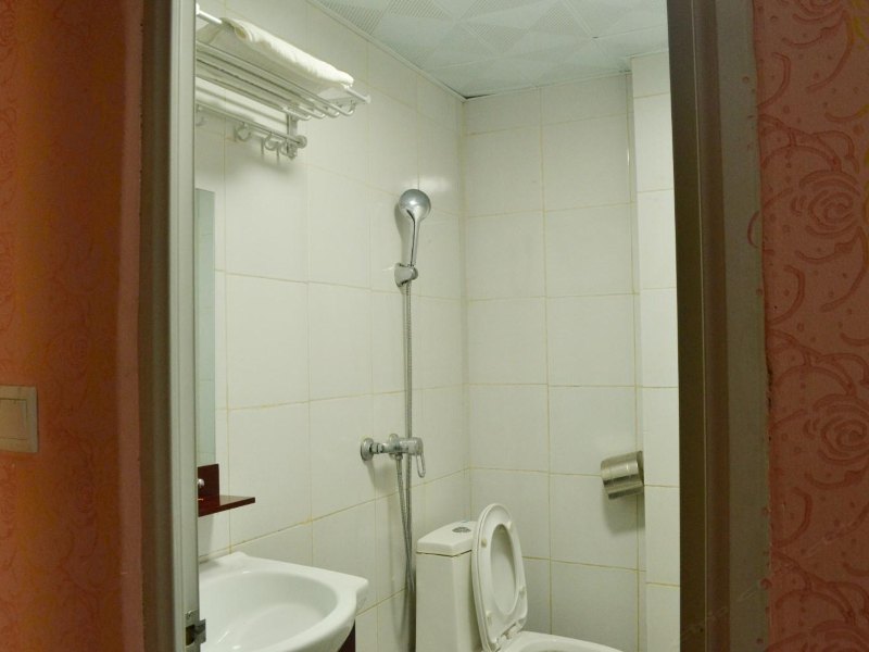 hotelPic