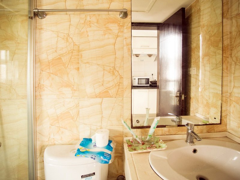 hotelPic