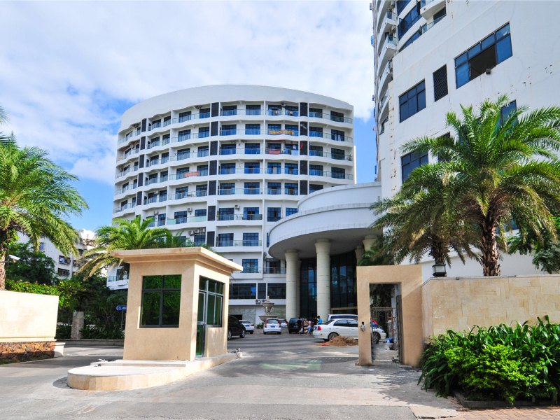 hotelPic