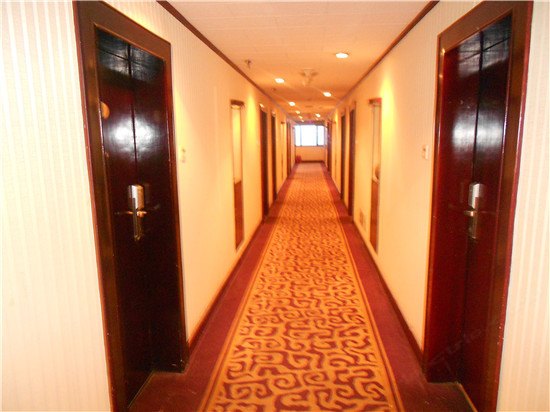 hotelPic