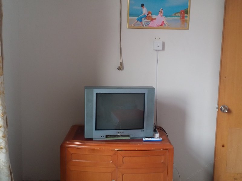 hotelPic