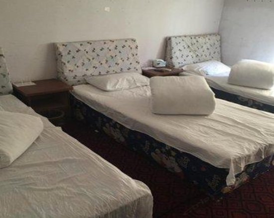 hotelPic