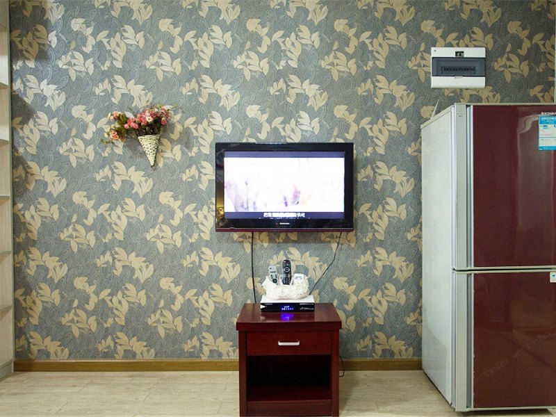 hotelPic