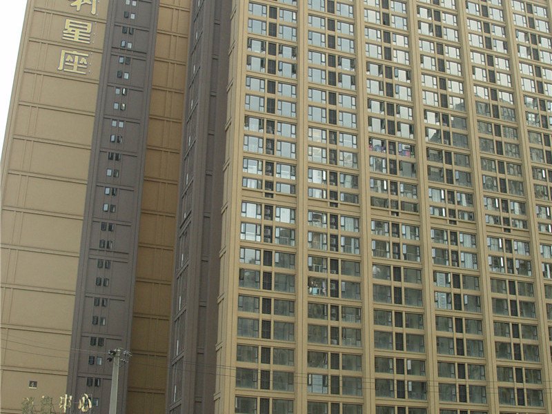 hotelPic
