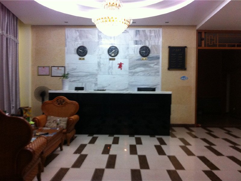 hotelPic