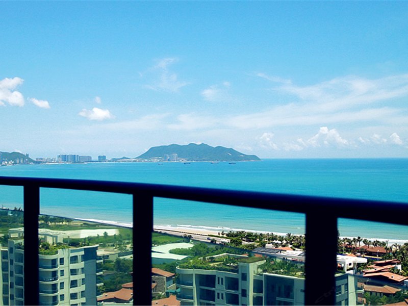 hotelPic