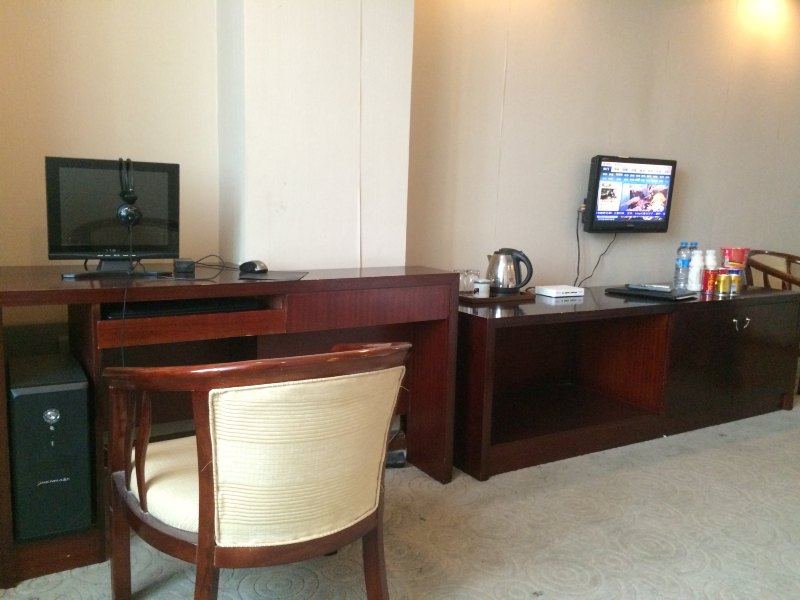 hotelPic