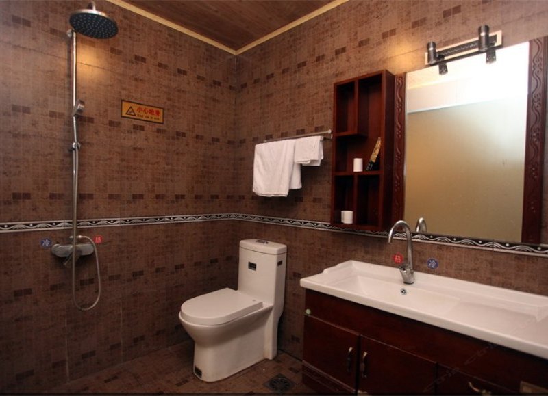 hotelPic