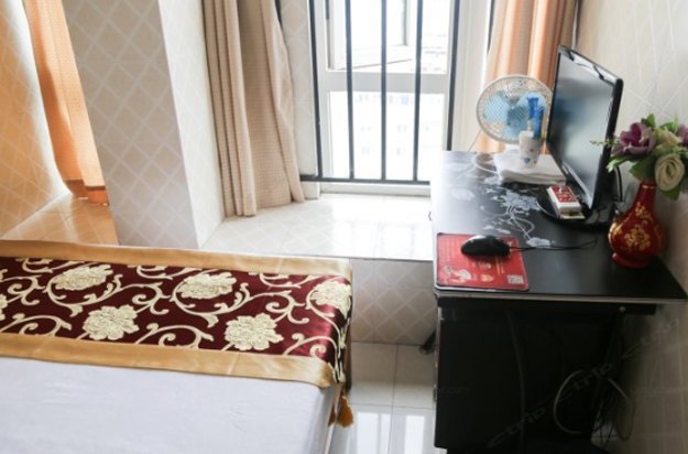 hotelPic