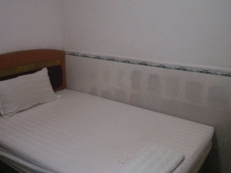 hotelPic