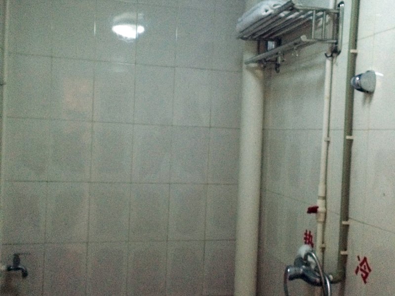 hotelPic