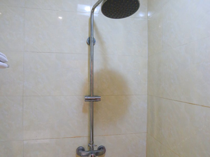 hotelPic
