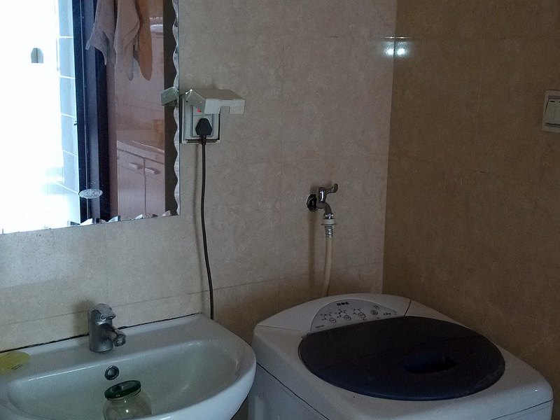 hotelPic