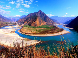 國慶云南香格里拉游價(jià)格_云南香格里拉旅游團(tuán)報(bào)價(jià)_云南香格里拉游報(bào)價(jià)