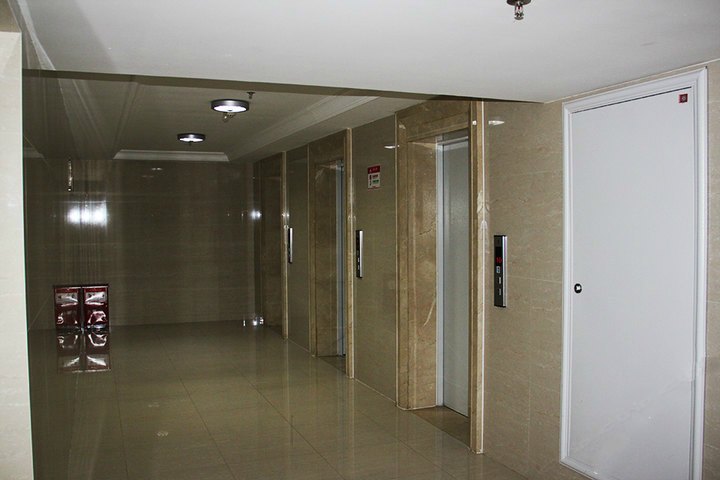 hotelPic