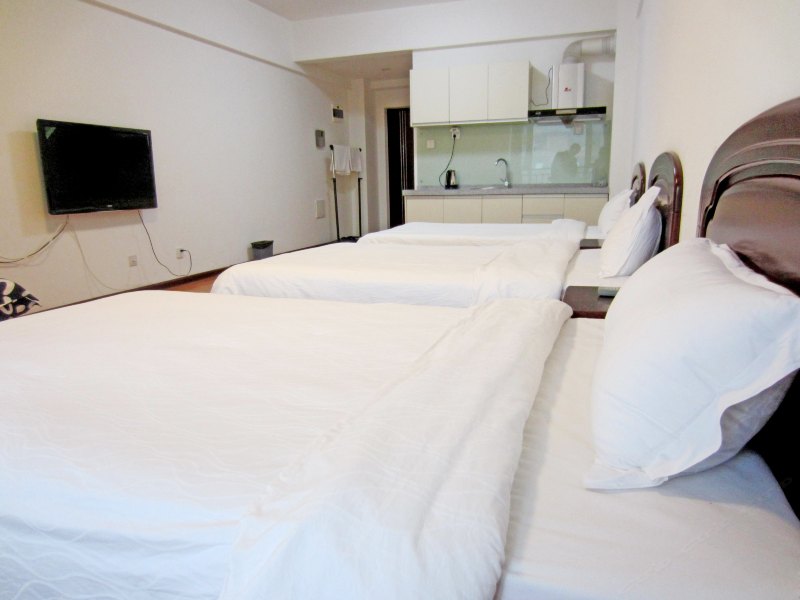 hotelPic
