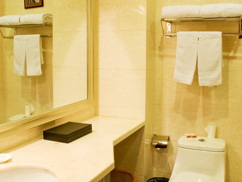 hotelPic