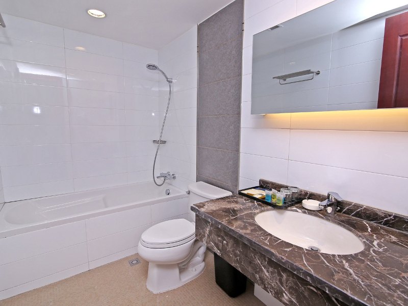 hotelPic