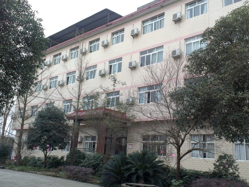 hotelPic