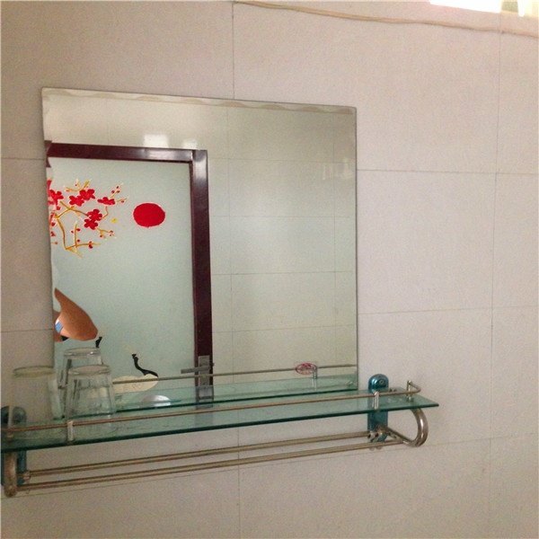 hotelPic