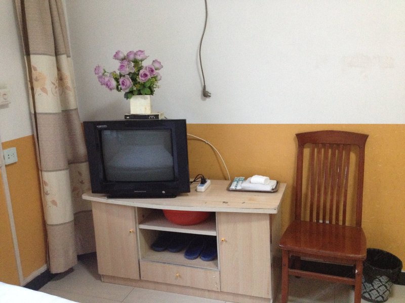 hotelPic