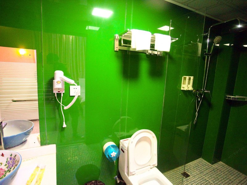 hotelPic