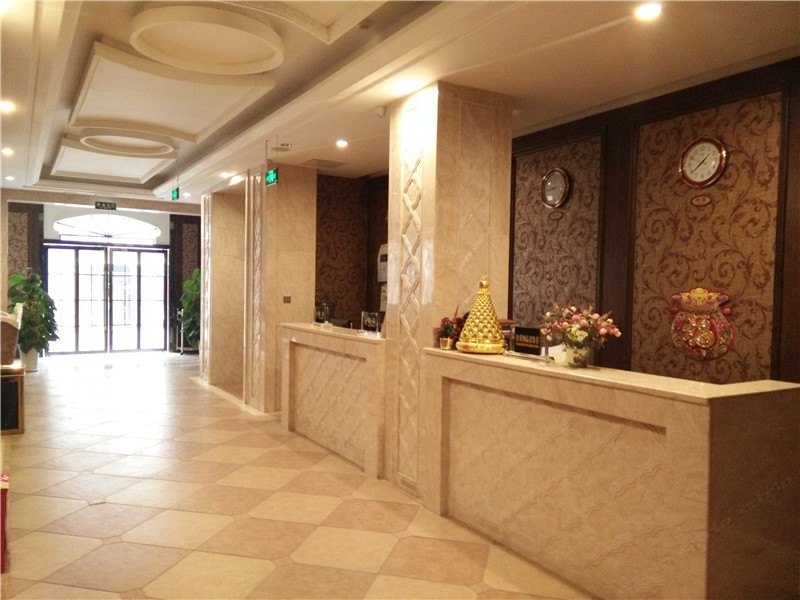 hotelPic