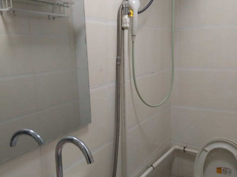 hotelPic