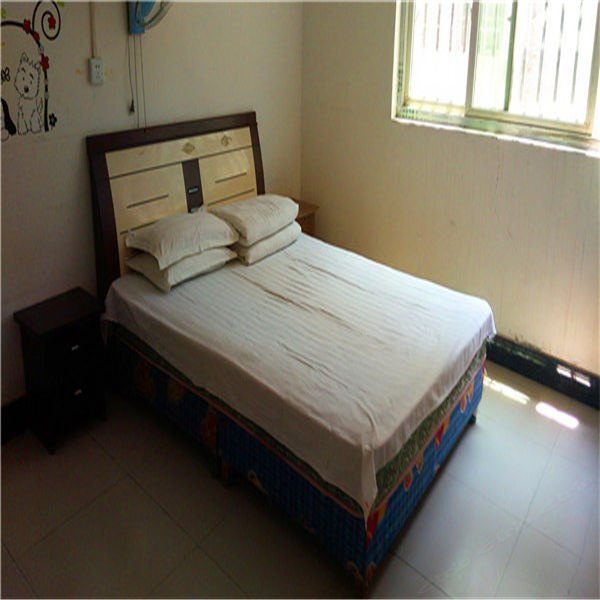 hotelPic