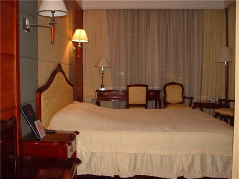 hotelPic