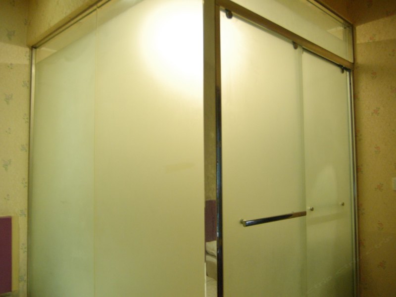 hotelPic