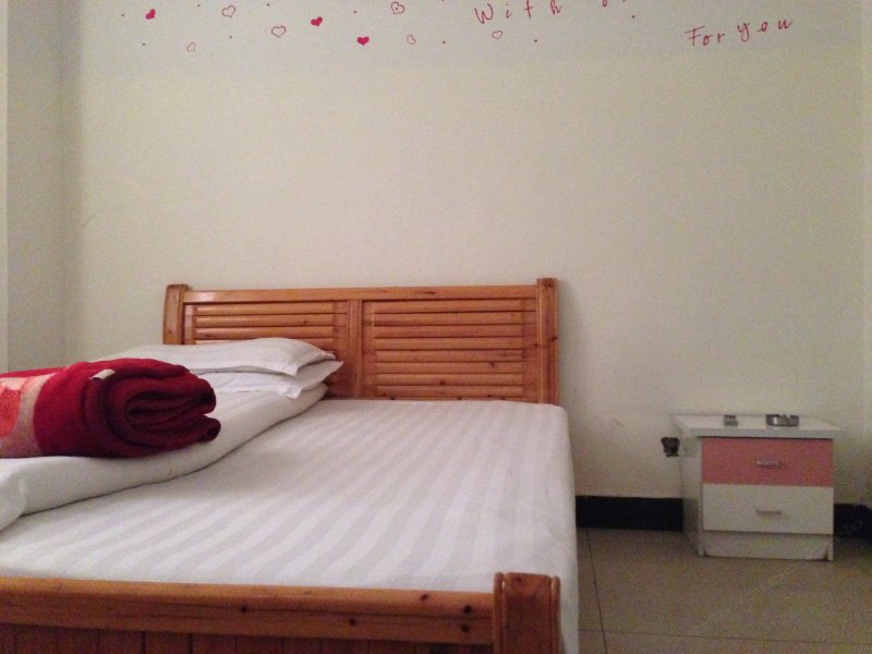 hotelPic