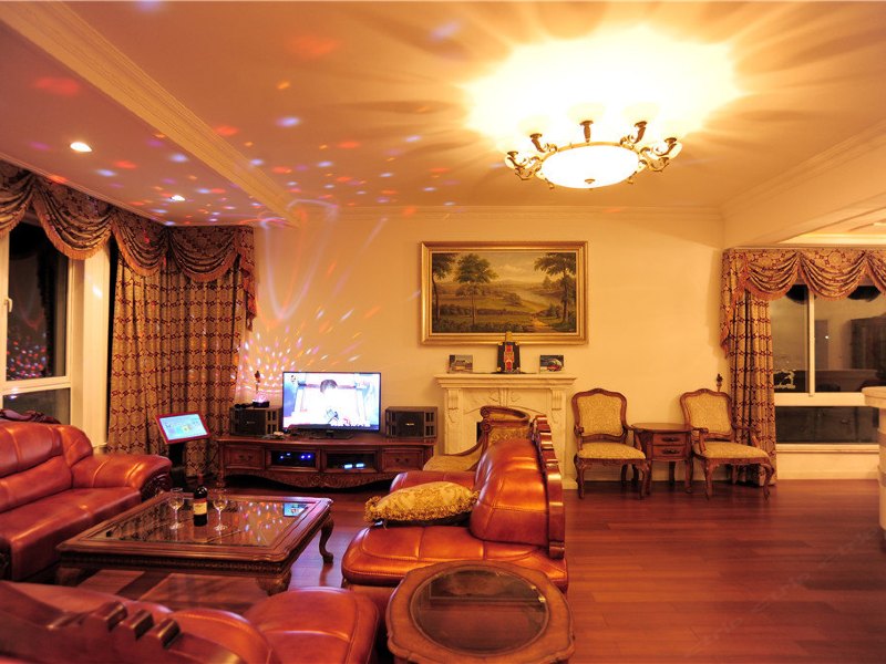 hotelPic