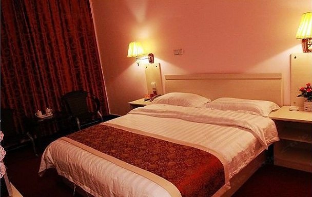 hotelPic