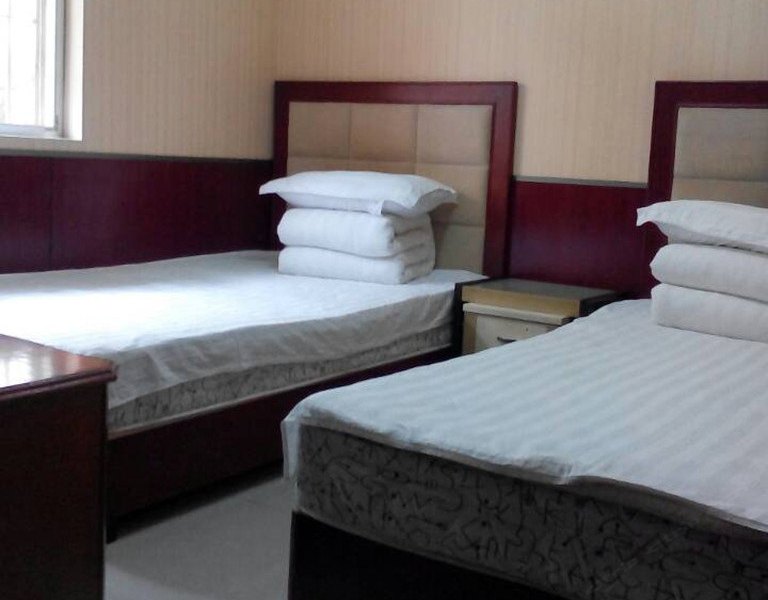 hotelPic