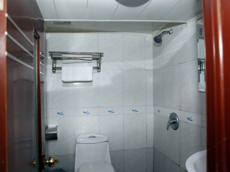 hotelPic