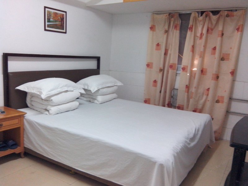hotelPic