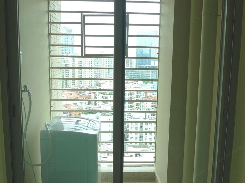 hotelPic