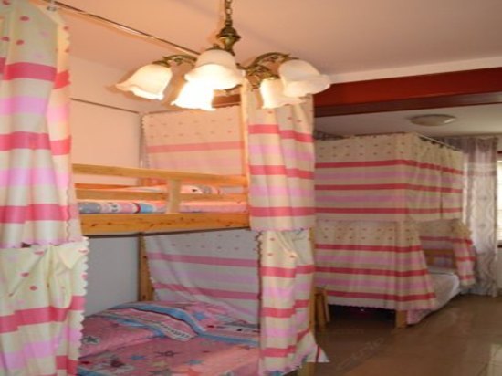 hotelPic