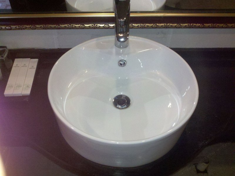 hotelPic
