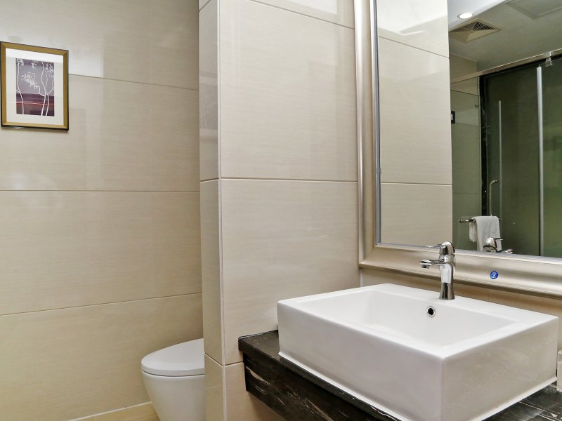 hotelPic