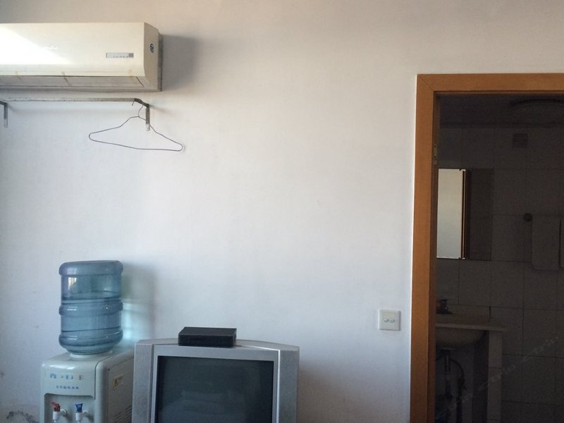 hotelPic