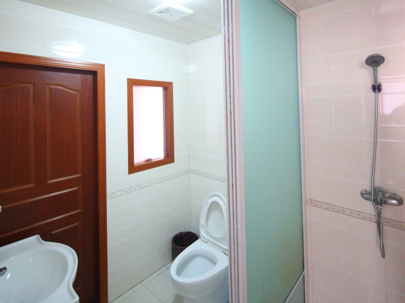 hotelPic